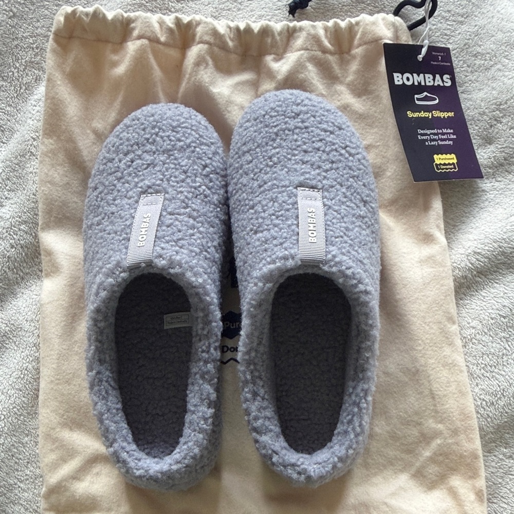 Bombas Light Gray Cozy Slippers NWT
